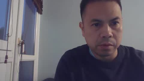 nguyen7788789 online show from 10/12/25, 05:39