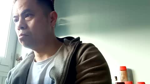 nguyen7788789 online show from 10/24/25, 07:27