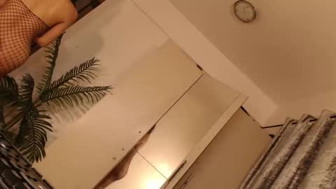 Snapshot of nhairobi chatting on 12/17/25, 10:43 nhairobi online show from 12/17/25, 10:43