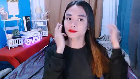 hottie nicole online show from 12/22/24, 11:44