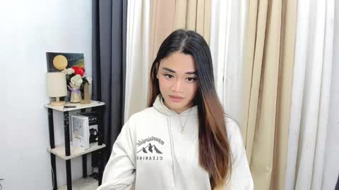 hottie nicole online show from 02/05/26, 12:59