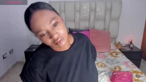 nia brown   online show from 04/09/26, 09:26