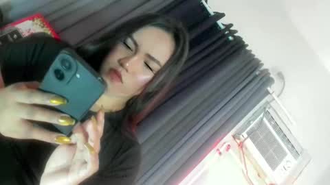 nia_jaxx online show from 02/05/26, 11:15