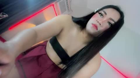 nia_jaxx online show from 05/04/26, 06:04