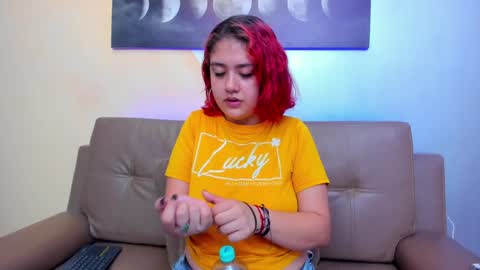 Estefani  online show from 02/01/25, 11:43