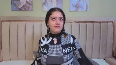 Estefani  online show from 04/04/26, 03:49