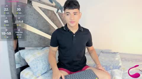 Snapshot of niall_falcon chatting on 11/23/25, 10:09 Niall online show from 11/23/25, 10:09