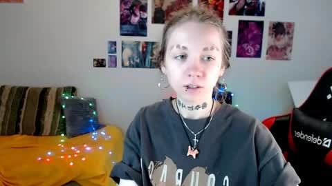 nica_kawaii online show from 06/01/26, 01:35