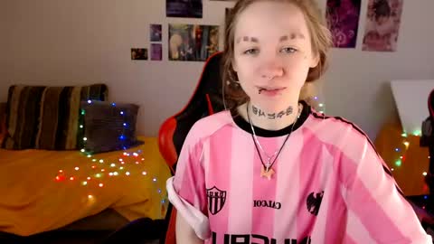 nica_kawaii online show from 06/02/26, 12:18
