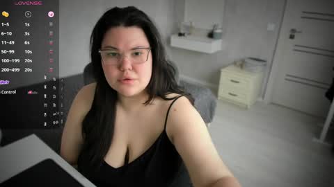 nicara_ online show from 03/26/26, 10:43