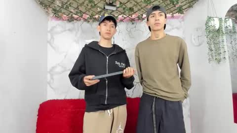 nice_boys11 online show from 05/18/26, 01:06