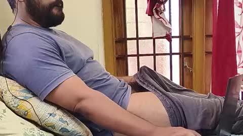 Robin online show from 03/02/26, 09:38