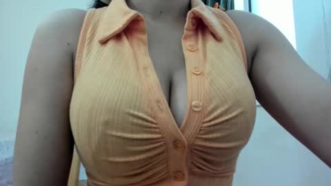 Sfora online show from 11/22/25, 08:57