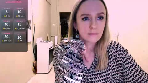 Kathrine online show from 05/17/26, 05:09