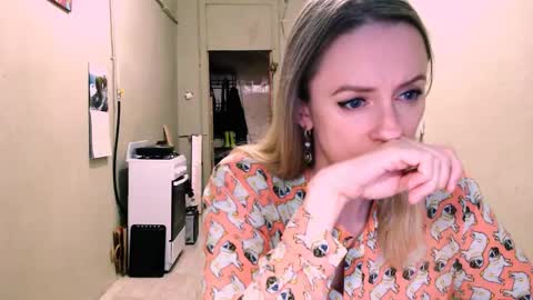 Kathrine online show from 05/28/26, 03:42