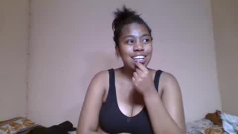 Snapshot of nicelly01 chatting on 05/30/26, 08:06 nicelly01 online show from 05/30/26, 08:06