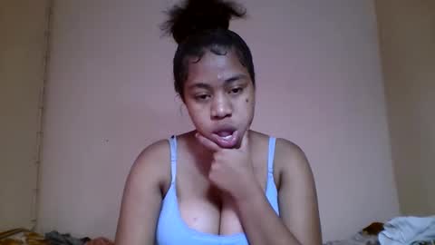 Snapshot of nicelly01 chatting on 06/01/26, 06:26 nicelly01 online show from 06/01/26, 06:26