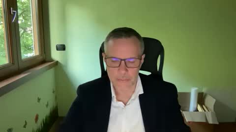 Snapshot of niceshy_71 chatting on 04/20/26, 05:05 Andrew online show from 04/20/26, 05:05