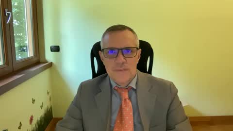 Snapshot of niceshy_71 chatting on 06/11/26, 05:11 Andrew online show from 06/11/26, 05:11