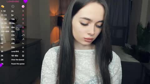 Nicole online show from 02/12/26, 07:53