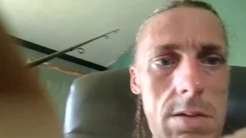 Snapshot of nicholasdewson4 chatting on 06/17/26, 04:52 nicholasdewson4 online show from 06/17/26, 04:52