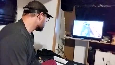 Snapshot of nicholasjesse51 chatting on 09/18/25, 04:14 nicholasjesse51 online show from 09/18/25, 04:14