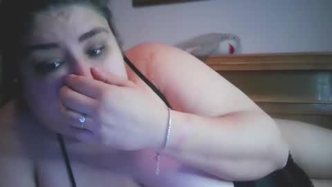 Snapshot of nicholle chatting on 01/16/25, 01:16 Nicholle online show from 01/16/25, 01:16