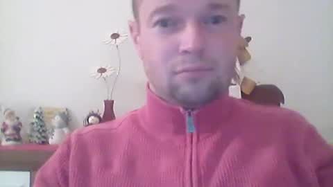 Snapshot of nick1990b chatting on 12/22/24, 04:38 nick1990b online show from 12/22/24, 04:38