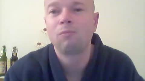 Snapshot of nick1990b chatting on 03/02/25, 08:40 nick1990b online show from 03/02/25, 08:40