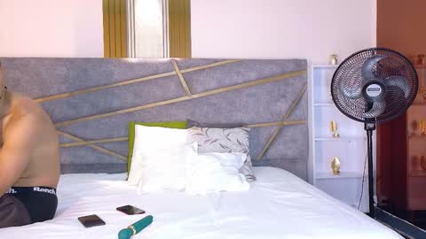 Nick  Amber online show from 12/22/25, 07:00