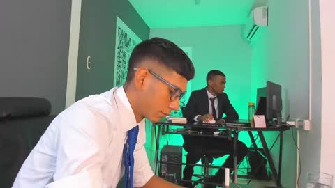 Snapshot of nick_collins20 chatting on 01/30/25, 10:19 Nick online show from 01/30/25, 10:19