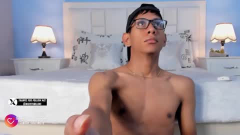 Snapshot of nick_collins20 chatting on 09/13/25, 04:34 Nick online show from 09/13/25, 04:34