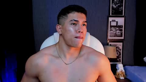 nick fenix online show from 09/23/25, 06:27