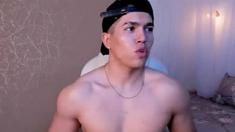 nick fenix online show from 11/11/25, 04:01