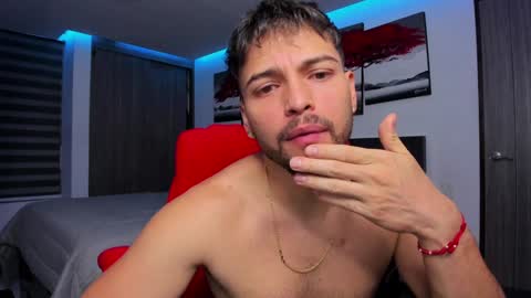 Nick Klaus online show from 01/28/25, 01:18