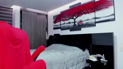 Nick Klaus online show from 02/08/25, 01:00