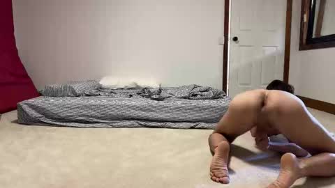 Snapshot of nick_throw_ chatting on 10/15/25, 11:16 nick_throw_ online show from 10/15/25, 11:16