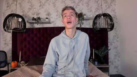 Nick  online show from 10/28/25, 12:09