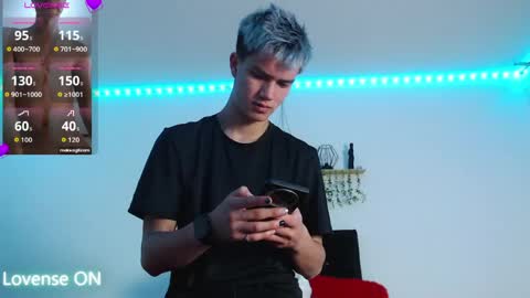 Nick  online show from 04/17/26, 01:47