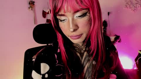 Snapshot of nicki_1 chatting on 01/09/25, 08:24 Help me reach 100 thumbs up online show from 01/09/25, 08:24