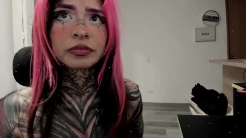 Snapshot of nicki_1 chatting on 02/28/25, 02:09 Help me reach 100 thumbs up online show from 02/28/25, 02:09