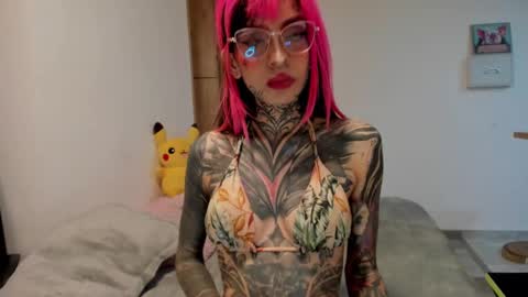 Snapshot of nicki_1 chatting on 03/12/25, 02:52 Help me reach 100 thumbs up online show from 03/12/25, 02:52