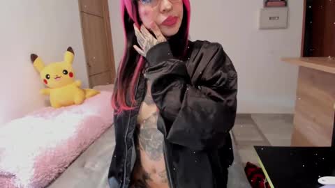 Snapshot of nicki_1 chatting on 03/12/25, 07:38 Help me reach 100 thumbs up online show from 03/12/25, 07:38