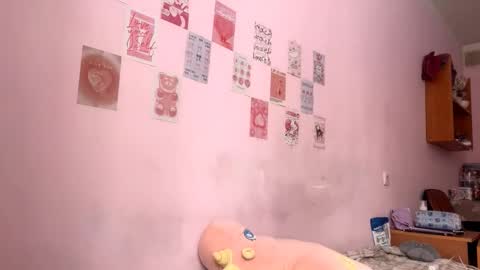 Snapshot of nickiekonek chatting on 02/15/26, 06:10 Lola online show from 02/15/26, 06:10