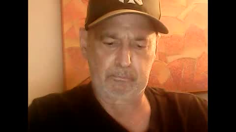 Snapshot of nickincali chatting on 12/02/24, 01:25 nickincali online show from 12/02/24, 01:25