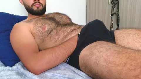 Nicolas              online show from 02/01/25, 08:05