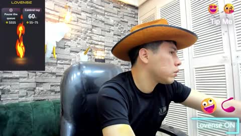 Nickk Wolff online show from 12/03/25, 04:42