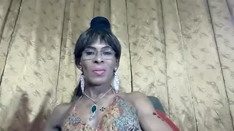 Snapshot of nicklamama chatting on 11/15/25, 11:54 softnickla online show from 11/15/25, 11:54