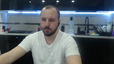 Julian online show from 02/11/26, 08:52