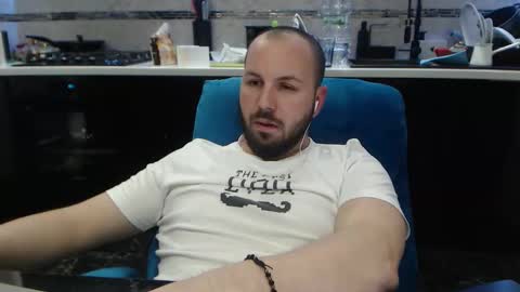 Julian online show from 03/26/26, 11:32